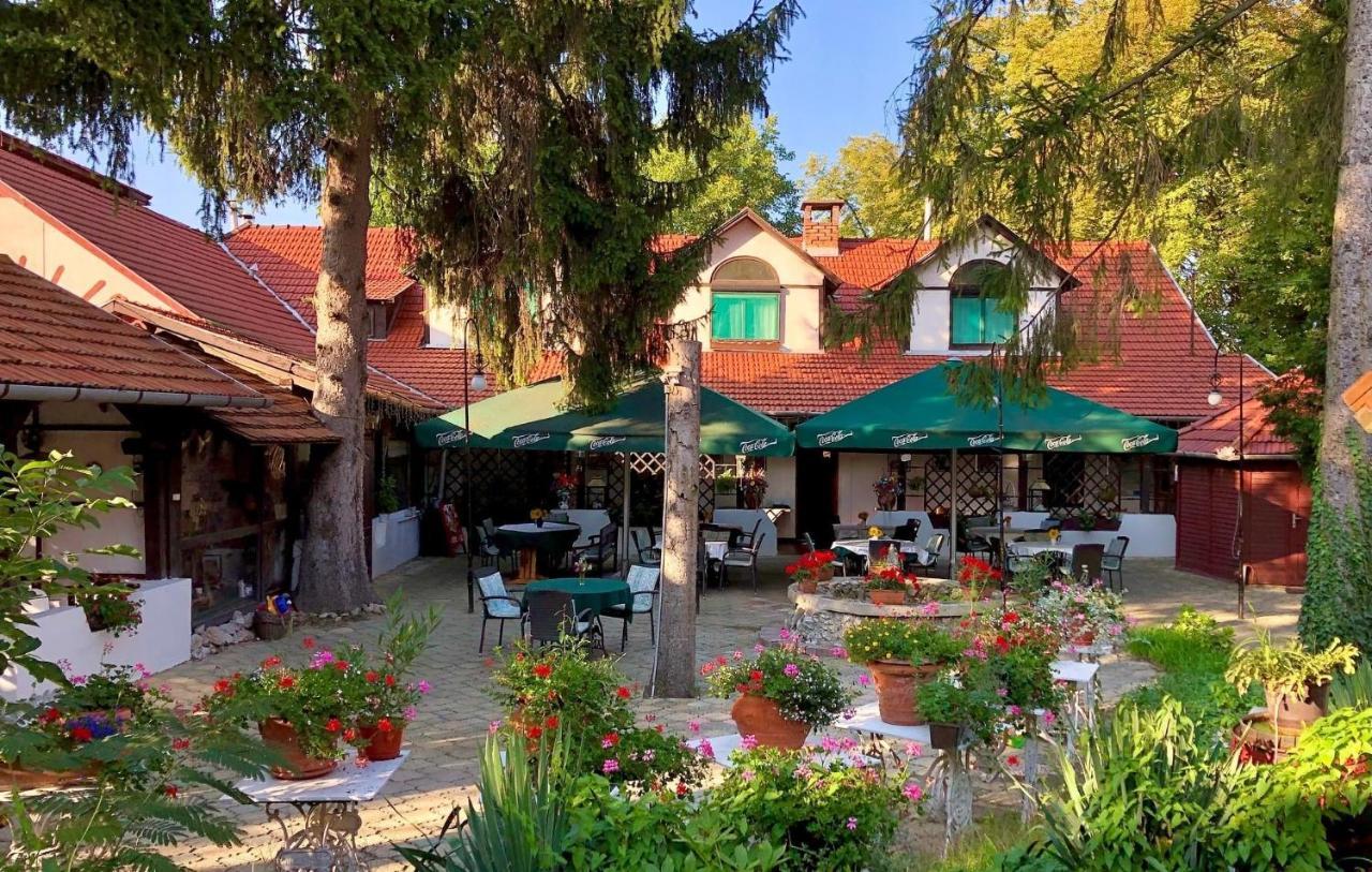 Hotel Talizman Etterem Panzio Miszkolc Zewnętrze zdjęcie